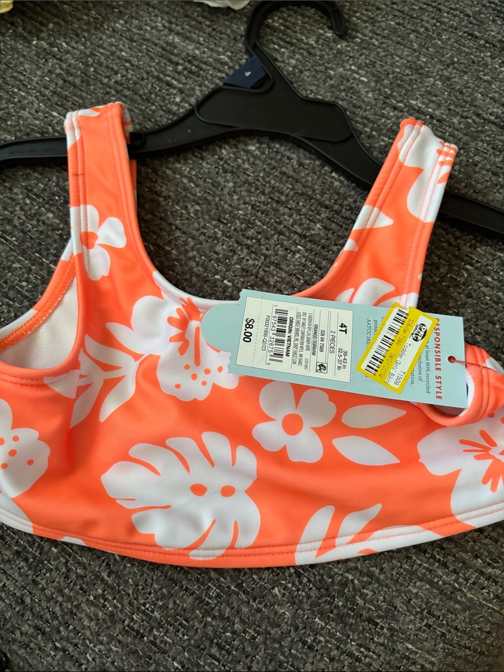 Coral & White Floral Tank Bikini Top
Cat & Jack
NWT
Size 4T